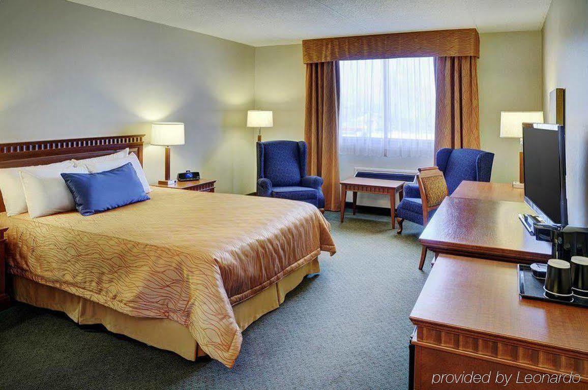 Travelway Inn Съдбъри Екстериор снимка